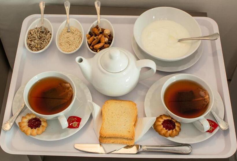 اتاق سوپریور با چشم‌انداز جانبی دریا, Elite