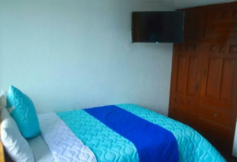 اتاق استاندارد یک نفره, Hostal Alborada Riobamba