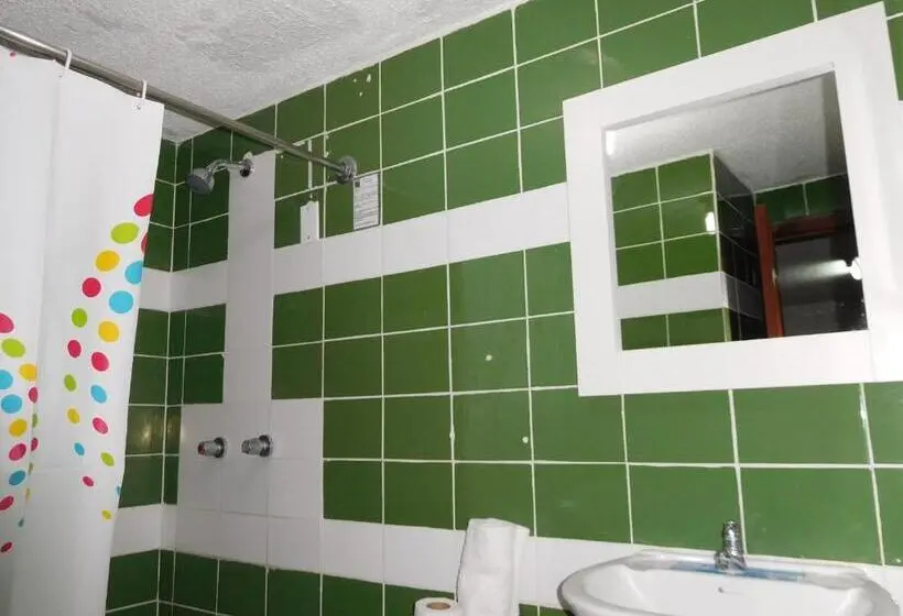 اتاق استاندارد, Hostal Alborada Riobamba