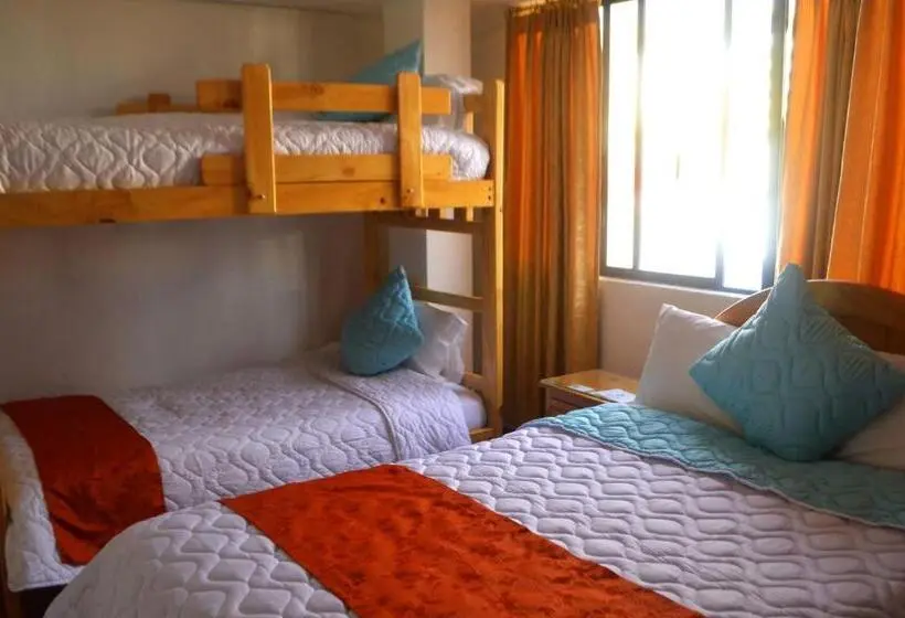 اتاق استاندارد سه نفره, Hostal Alborada Riobamba