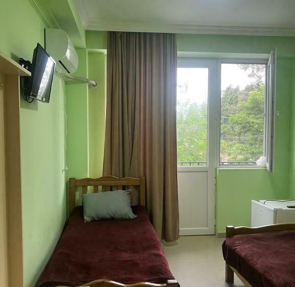 اتاق راحتی سه تخته, Lotus