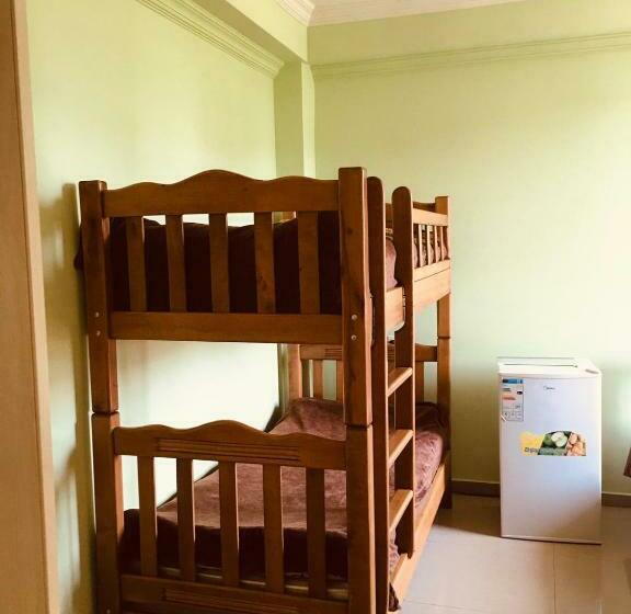 اتاق راحتی سه تخته, Lotus