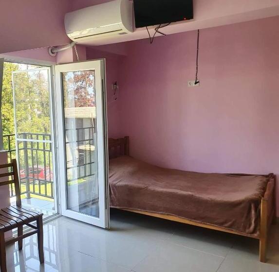 اتاق استاندارد, Lotus