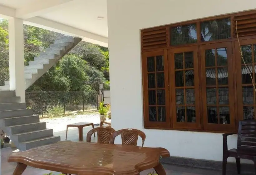 Deluxe-huone, Priyanna Guest, Forest View