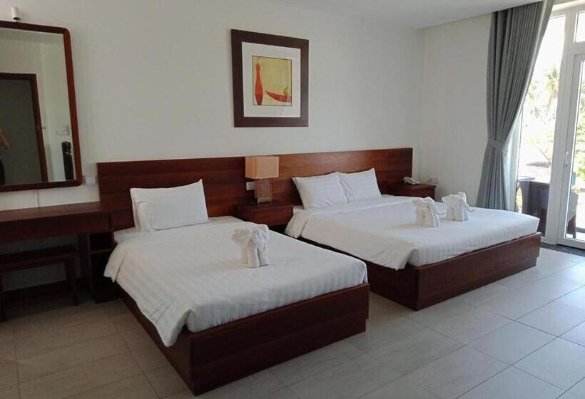 اتاق خانوادگی, Qli