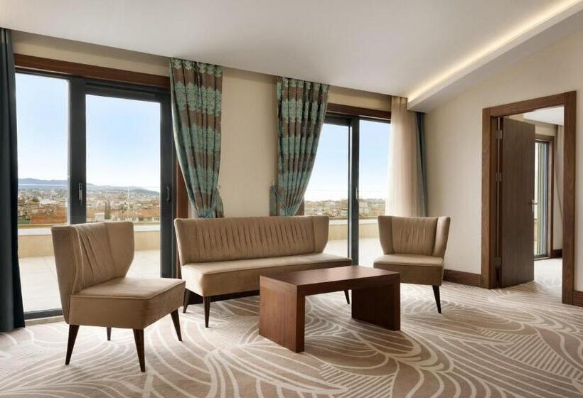 سوییت خانوادگی, Ramada By Wyndham Yalova