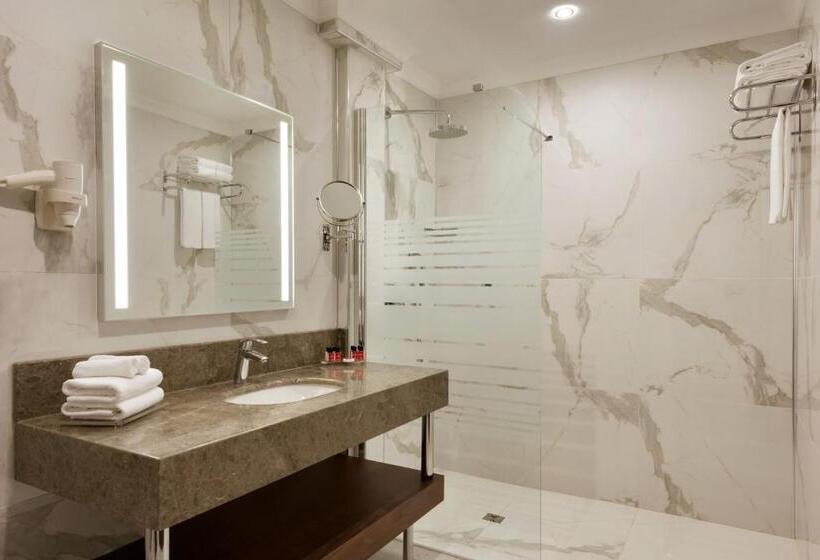 سوییت خانوادگی, Ramada By Wyndham Yalova