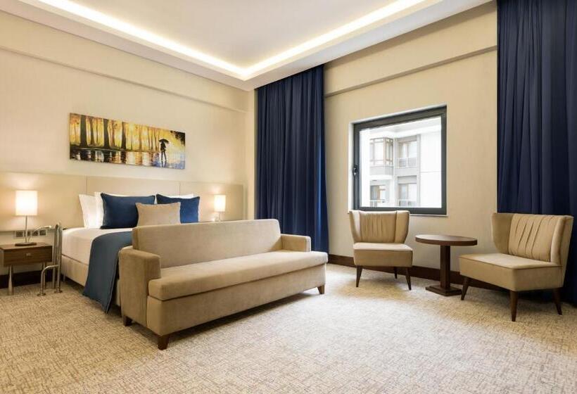 اتاق لوکس با تخت بزرگ, Ramada By Wyndham Yalova