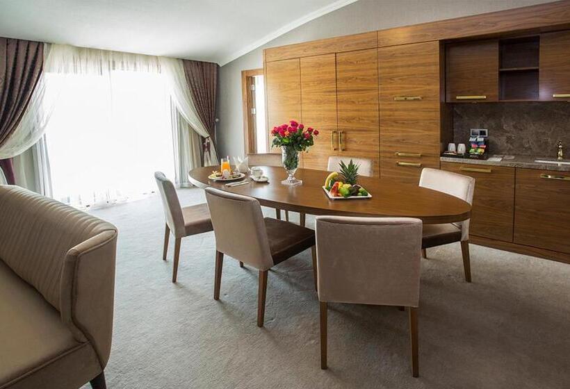 سوئیت پرزیدنت, Ramada By Wyndham Yalova