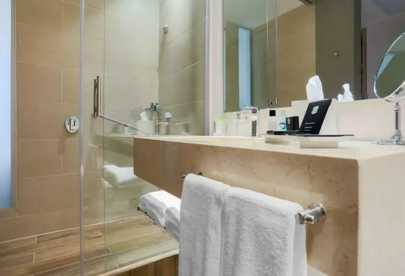 Standard-huone King-vuode, Sonesta Hotel Bucaramanga