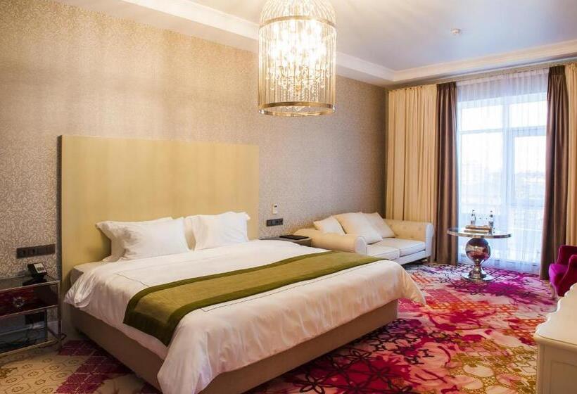 اتاق پریمیوم چهارنفره, The One Hotel Astana