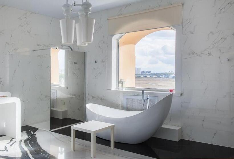 اتاق پریمیوم چهارنفره, The One Hotel Astana