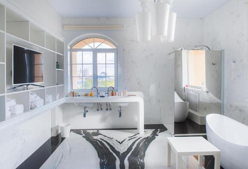 اتاق پریمیوم چهارنفره, The One Hotel Astana