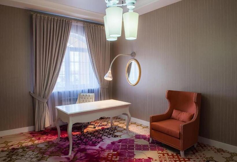 اتاق پریمیوم چهارنفره, The One Hotel Astana