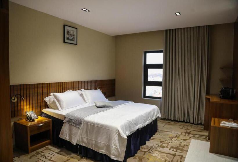 Студия Стандарт, فندق الريان الفضي