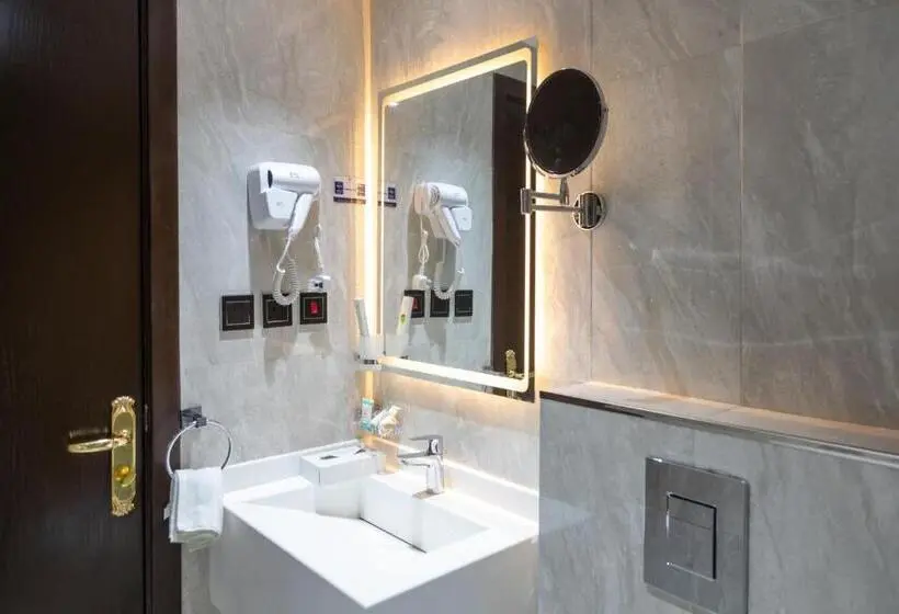 Standard Kolmen Hengen Huone, فندق الريان الفضي Alrayan Alfadi