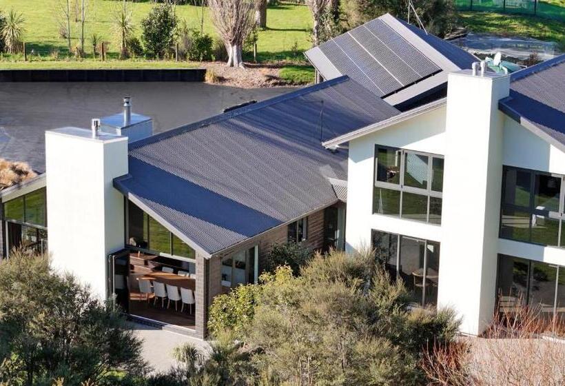 דירת חדר נוף לגינה, Kaitahi   Luxury Lodge