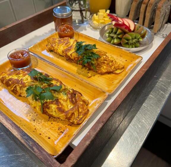 דירת חדר נוף לגינה, Kaitahi   Luxury Lodge