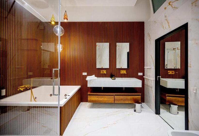 سوییت لوکس, Di Virgilio Suite Luxury