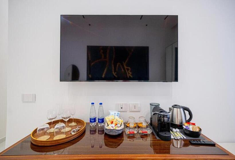 سوییت لوکس, Di Virgilio Suite Luxury