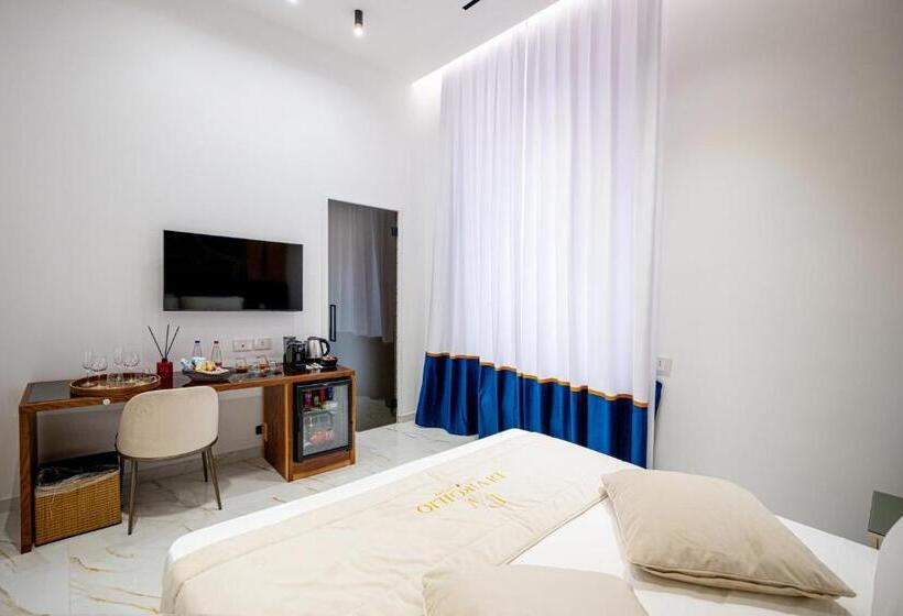 اتاق لوکس با تخت بزرگ, Di Virgilio Suite Luxury