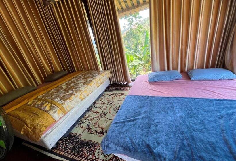 اتاق استاندارد چهار تخته, Khánh Sơn Nhà Sàn Vùng Cao