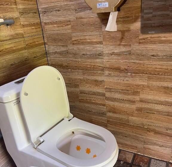 اتاق خانوادگی, Khánh Sơn Nhà Sàn Vùng Cao