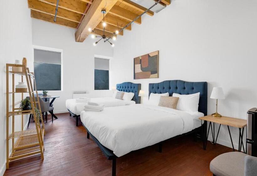 Номер Superior, The Little Prince Rooms Old Montreal