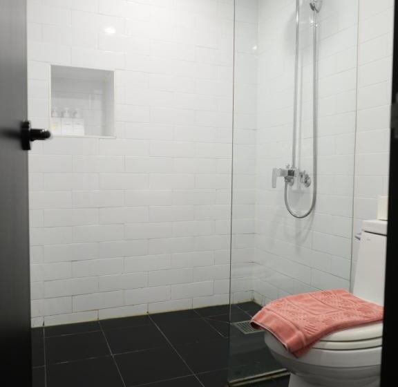 Camera Standard Individuale, 셀립순라 Celib Soonra