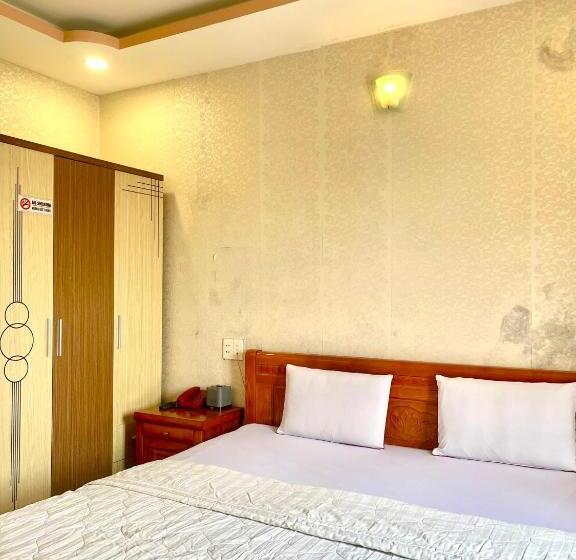 اتاق عادی, Thuy Duong 2