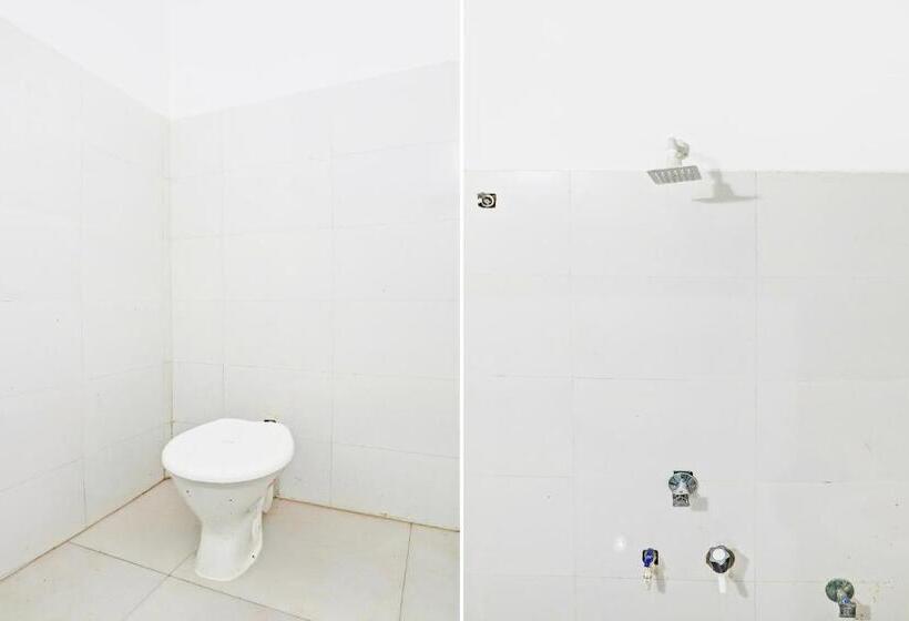 标准三人间, Oyo Hotel Galaxy