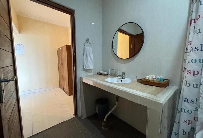 חדר סטנדרט עם מרפסת, Edotel Greenland