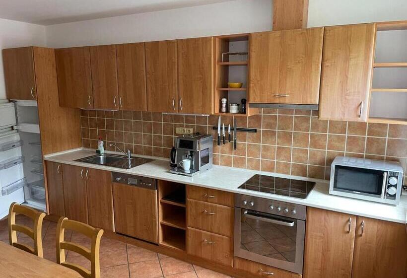 Люкс 3 Спальни, Ubytování Jívka 86