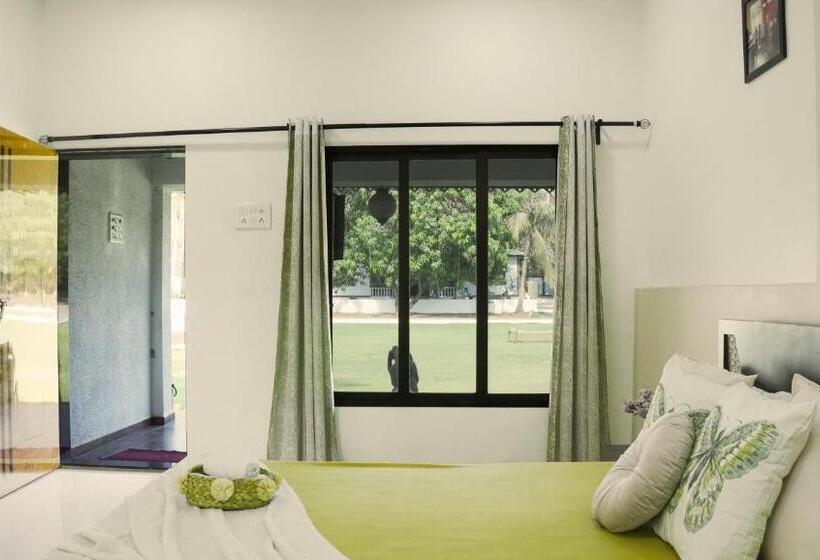 חדר דלוקס, Stay Leisurely Sunset Cove Panvel