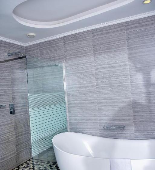 غرفة ديلوكس, Staywell Hotels