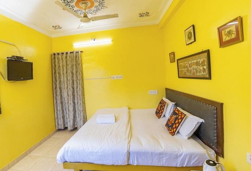 اتاق لوکس, Jungle By Sturmfrei Pushkar