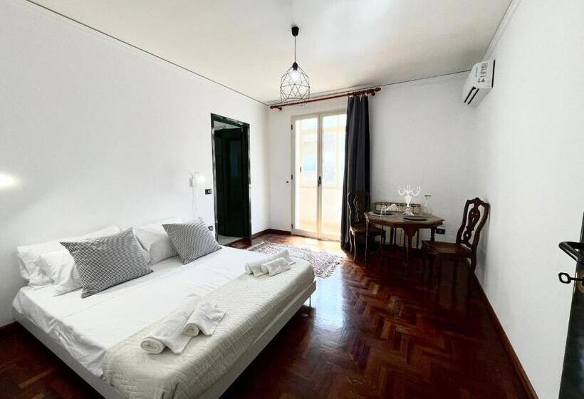 Студио Стандарт с Балконом, Dedalo S Home