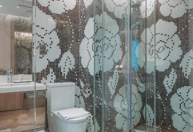 اتاق پرمیوم, A Hotel Bugis