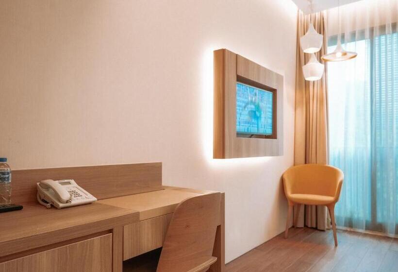 اتاق پرمیوم, A Hotel Bugis