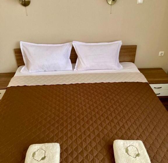 Номер Стандарт, Balkan Aparts