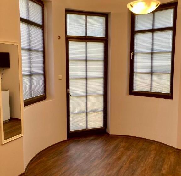 Апартаменты 1 Спальня с Видом, Balkan Aparts