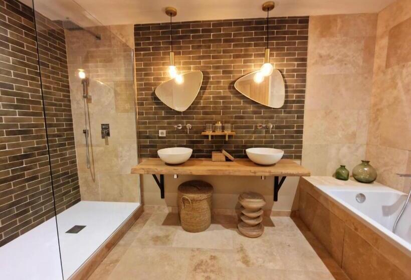 غرفة ديلوكس, Bastide Des 7 Sœurs