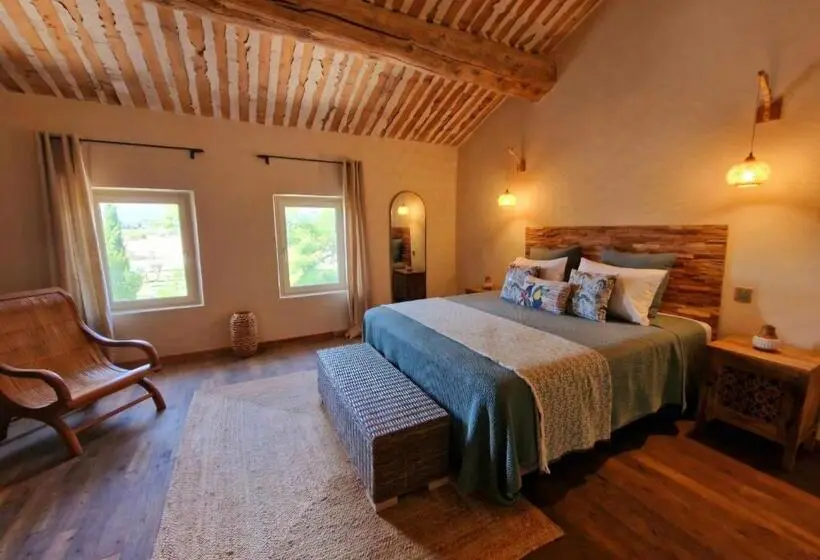デラックスルーム, Bastide Des 7 Sœurs