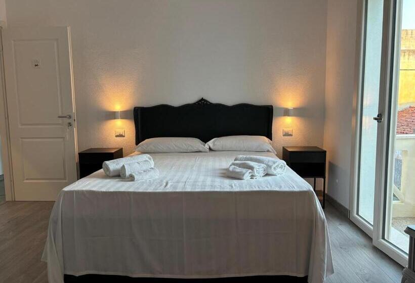 اتاق استاندارد, Jimy House