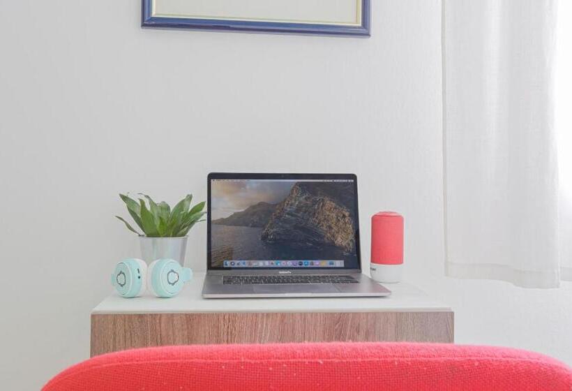 اتاق استاندارد یک تخته با سرویس بهداشتی مشترک, Le Barche Guest House