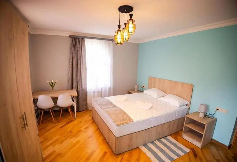 اتاق استاندارد با چشمانداز کوهستان, Lily S Guest House