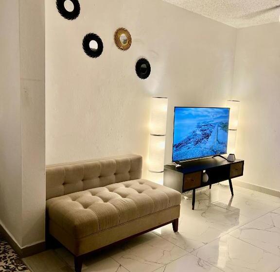 آپارتمان 1 خوابه, Dorado White House Private Suite