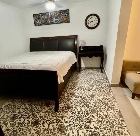 آپارتمان 1 خوابه, Dorado White House Private Suite