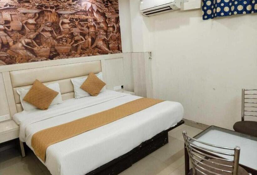 디럭스 룸, Del Fox Holidays At 5 Minute Vfs New Delhi