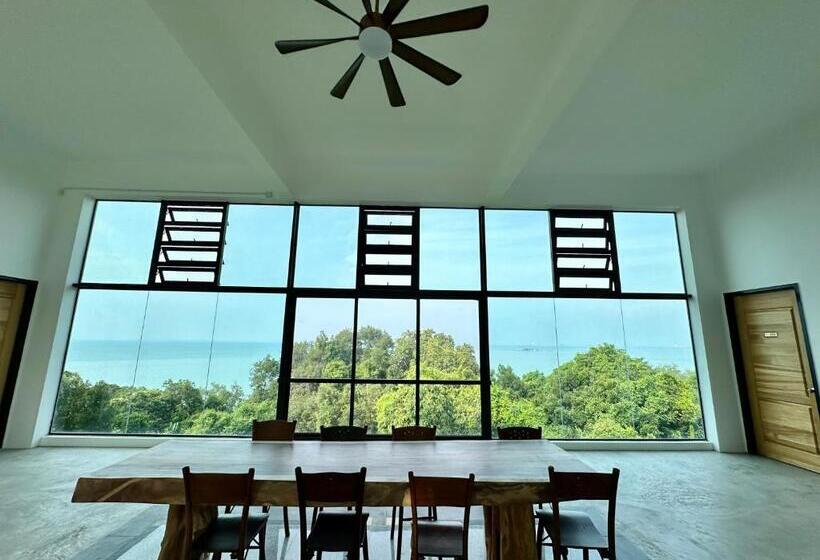 חדר דלוקס נוף לים, Ferringhi Inn 51